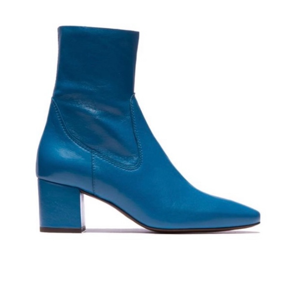 L’Intervalle Blue Leather Ankle Boots